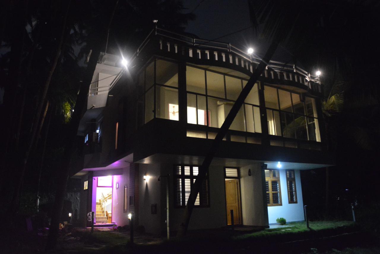 White Shell Beach House 坎努尔 外观 照片